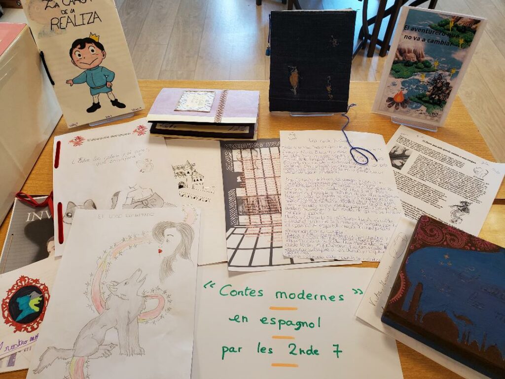 « Contes modernes » à découvrir au CDI